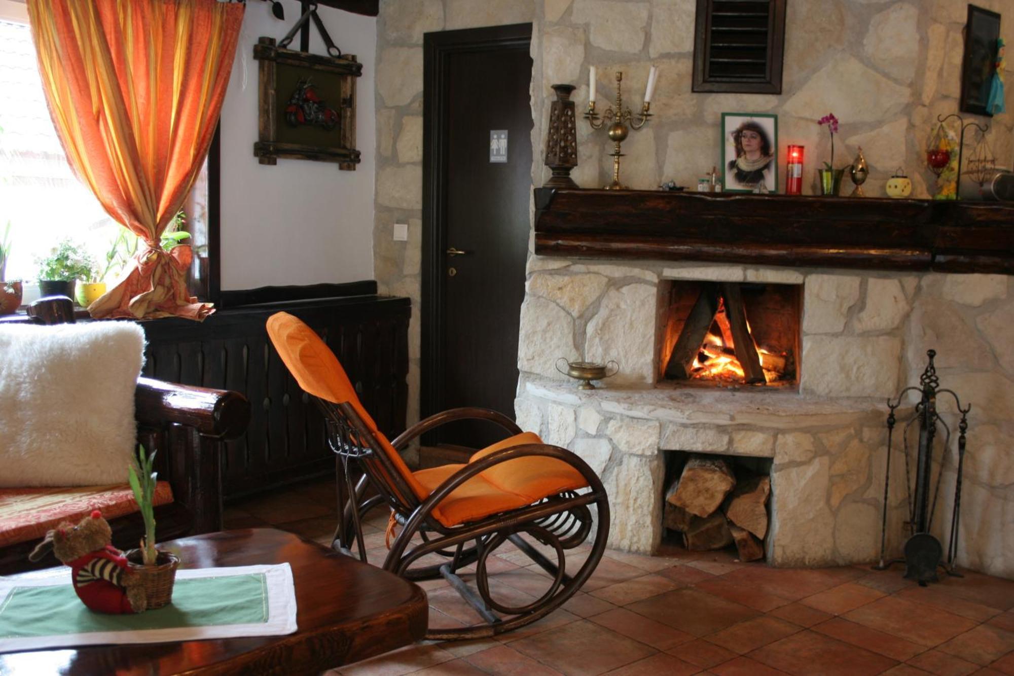 Resort Cheile Gradistei Moieciu Моечиу-де-Сус Экстерьер фото